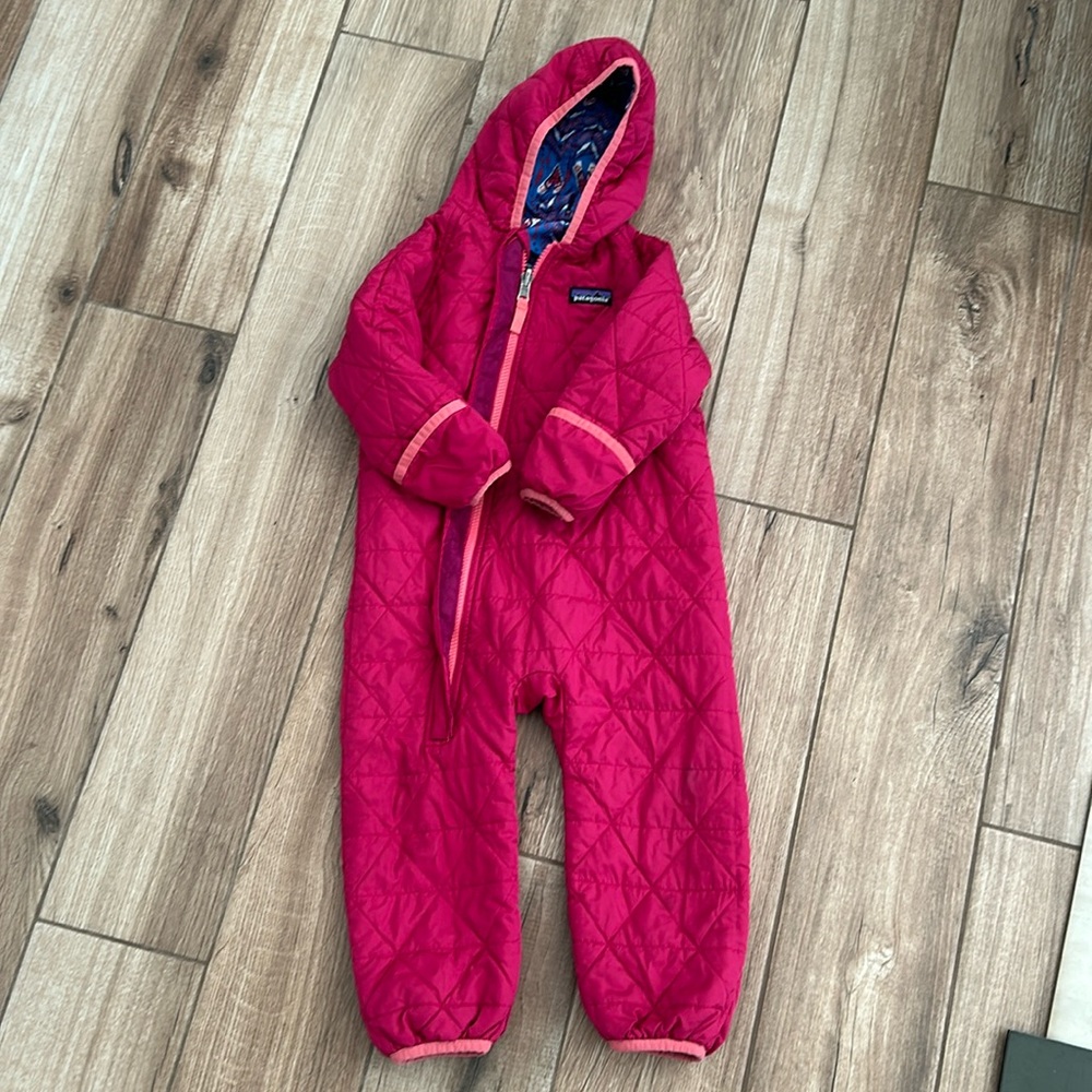 Patagonia Puffer Bunting with cuffs.  2T